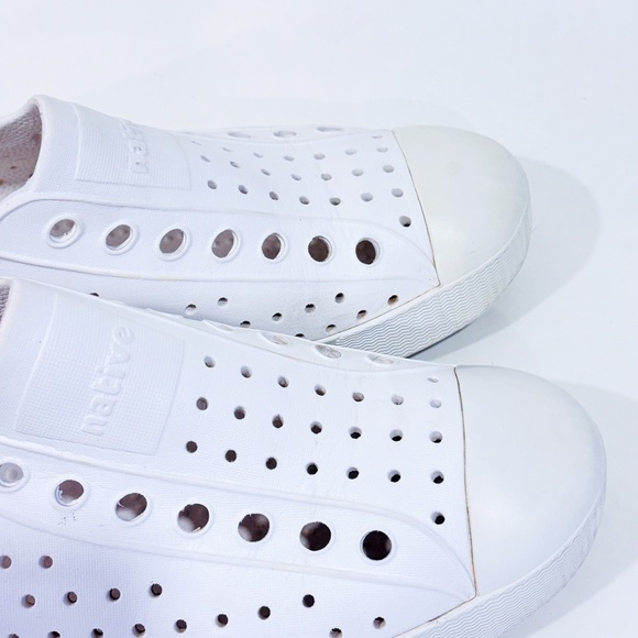 NATIVE White Jefferson Shoes - Picture 5 of 9